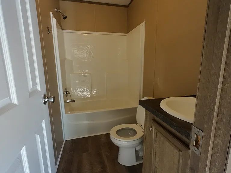 304 Reeves St #G4 — Photo 15