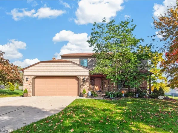 3080 Stoney Creek Dr, North Royalton, OH 44133