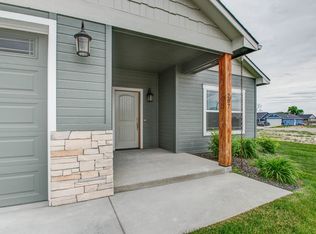 207 E Leon St, New Plymouth, ID 83655
