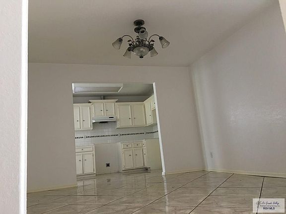 5th image of 1050 Sierra Grande Dr