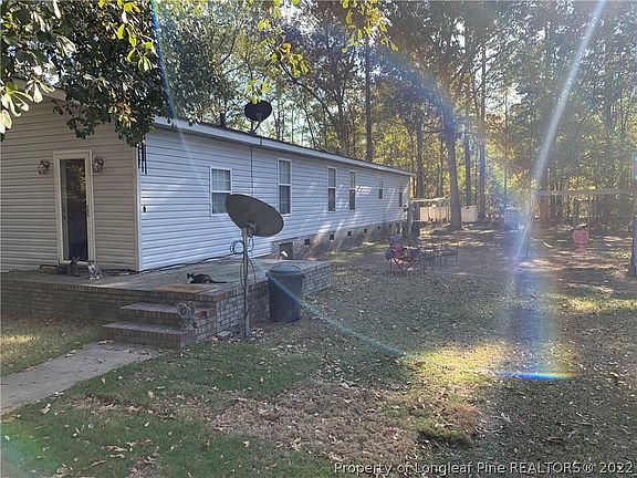 3rd image of 421 Scott Dr
