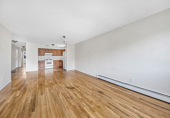3rd image of 56-09 84th St #2