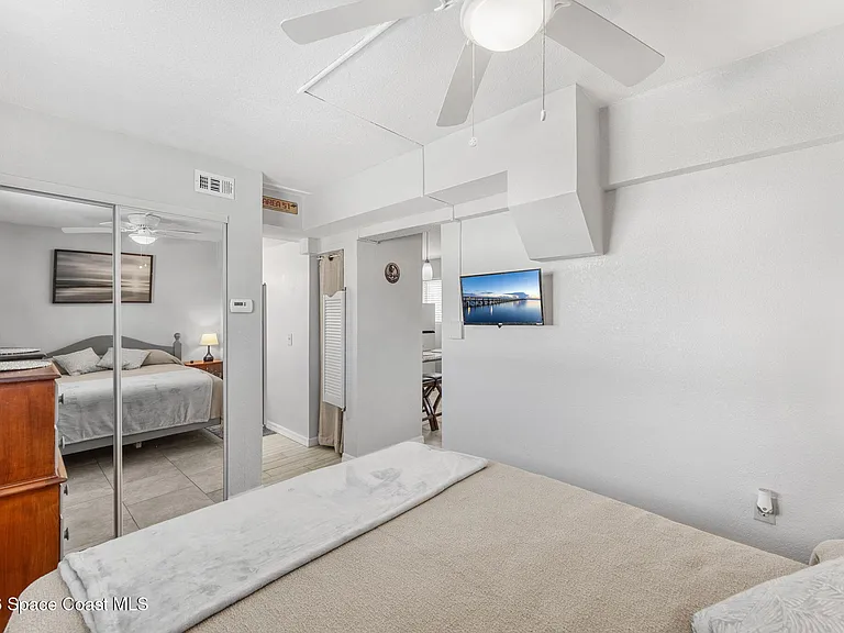 211 Circle Dr #3 — Photo 14