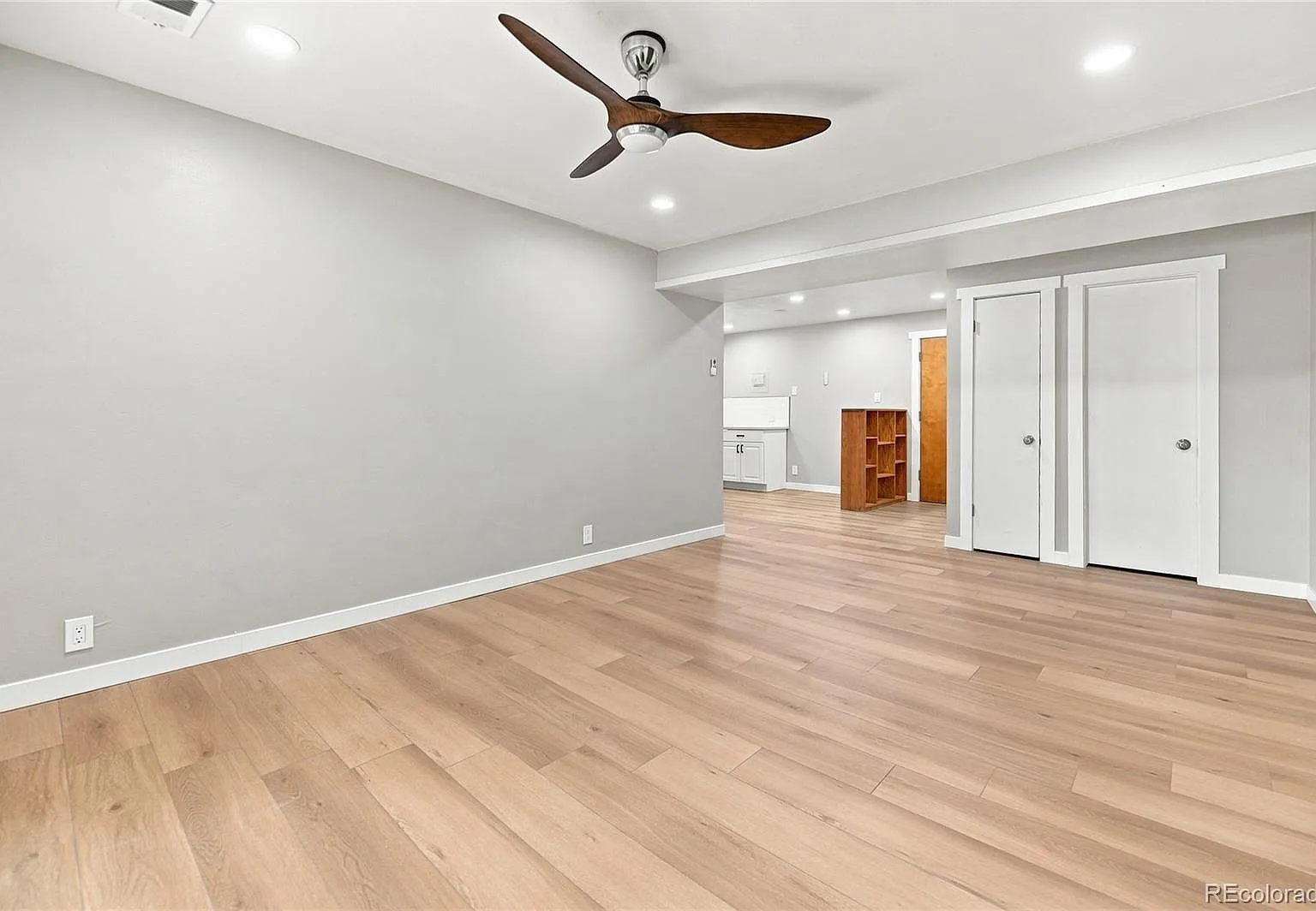 2 bed, 1.0 bath, 913 sqft, $1,975 — Photo 4
