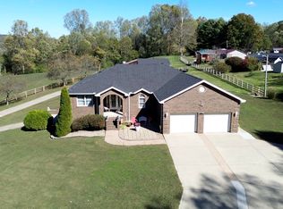 87 Meadowbrook Rd, Vanceburg, KY 41179