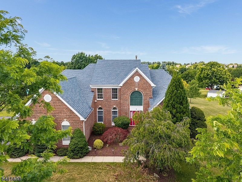 1st image of 3 Stark Ct