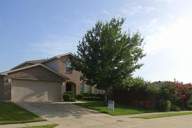 1st image of 1713 Crestwood Dr