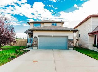 8809 69th Ave, Grande Prairie, AB T8X0C1