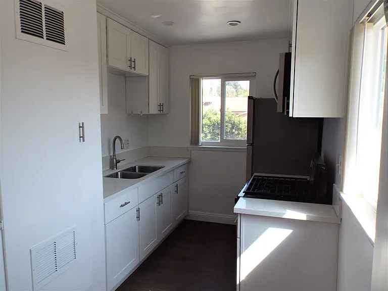 7918 Painter Ave #K — Photo 12