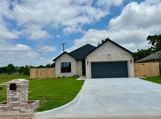 1245 SW 17th St, Oklahoma City, OK 73108
