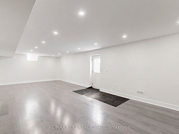4th image of 1008 Pelican Trl #Basement