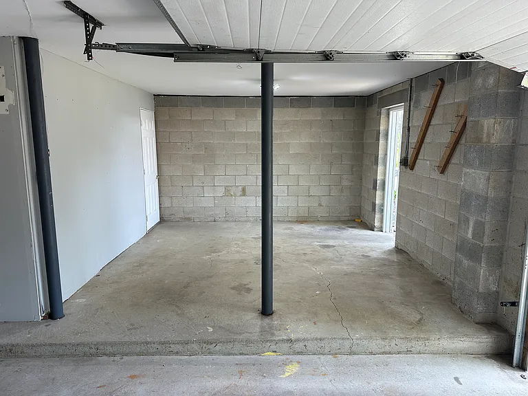 1147 Jacksonville Rd — Photo 7