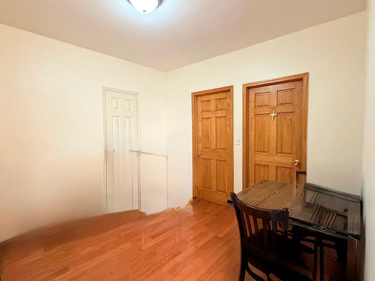2 bed, 650 sqft, $2,250 — Photo 4