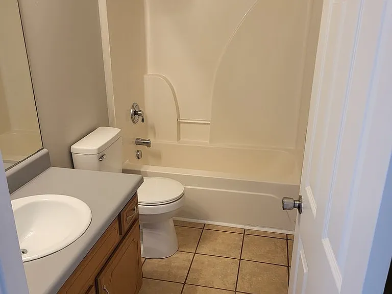 1900 Peaceful Brook Dr — Photo 9