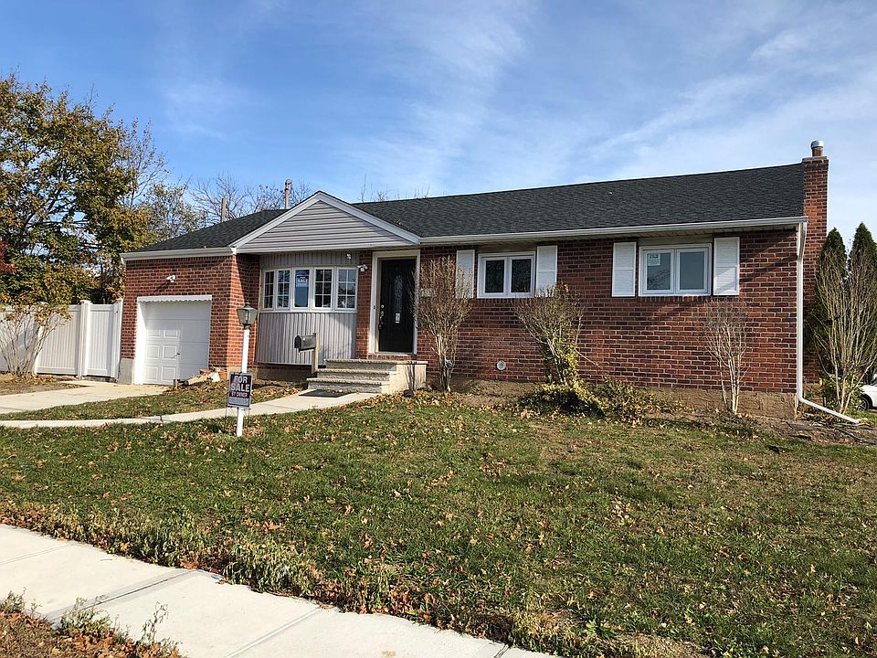 1st image of 926 Westbury Dr