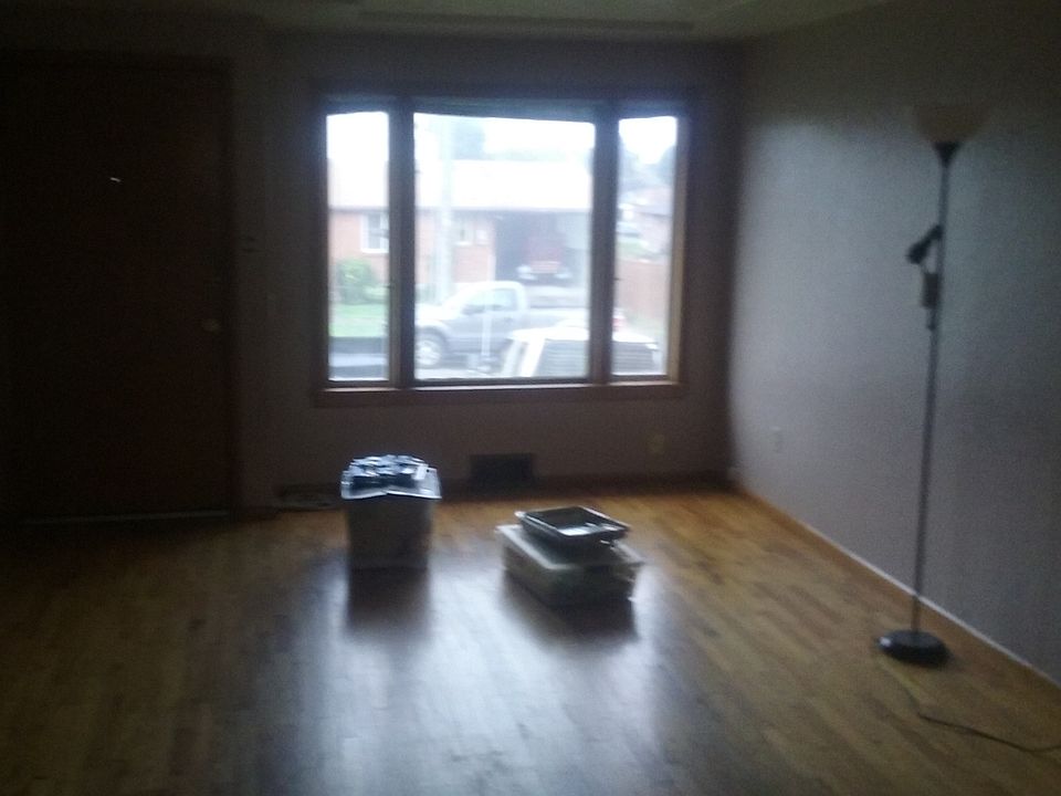 2nd image of 3903 N 16th St #3905