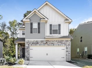 6464 Woodwell Dr, Union City, GA 30291