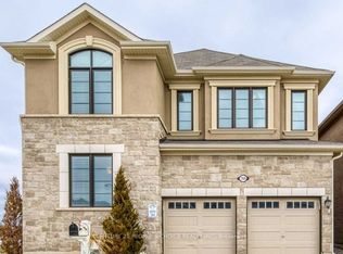 744 E Kennedy Cir W, Milton, ON L9E 1R9