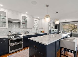 118 Kinnaird St #3, Cambridge, MA 02139