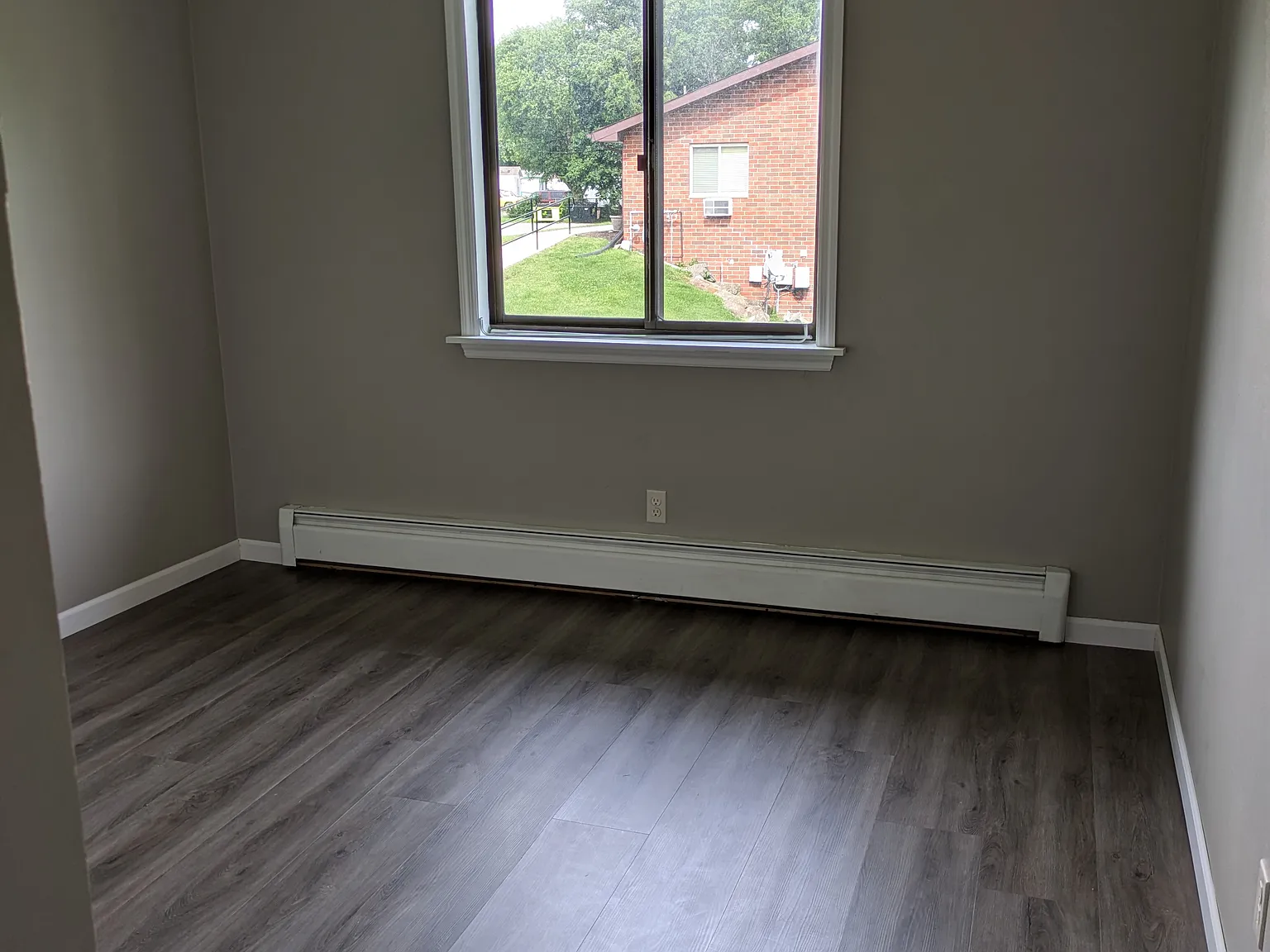 2 bed, $1,300 — Photo 4