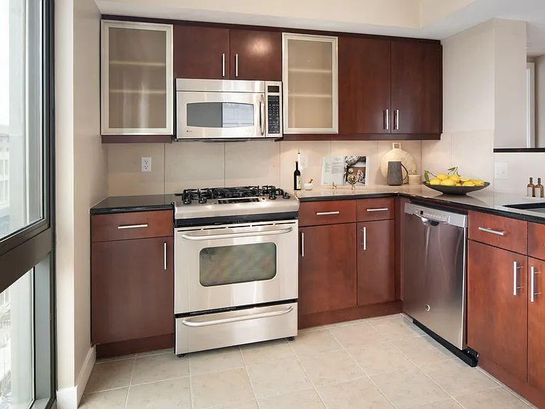 565 Penn Residences — Photo 9
