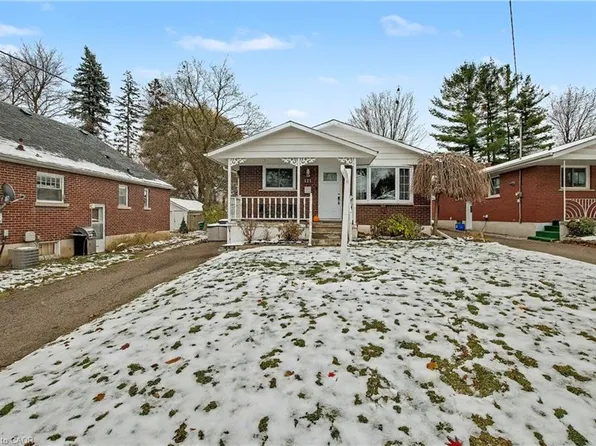 111 1st Ave, Cambridge, ON N1S 2B5