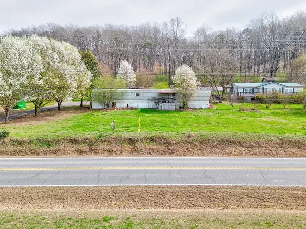 50 Bowman Ln, Rock Spring, GA 30739