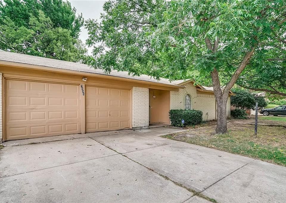 2nd image of 7333 Maple Dr