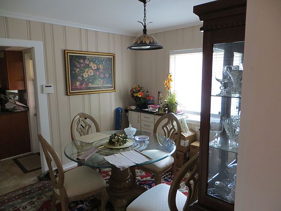 Breakfast Room off kitchen