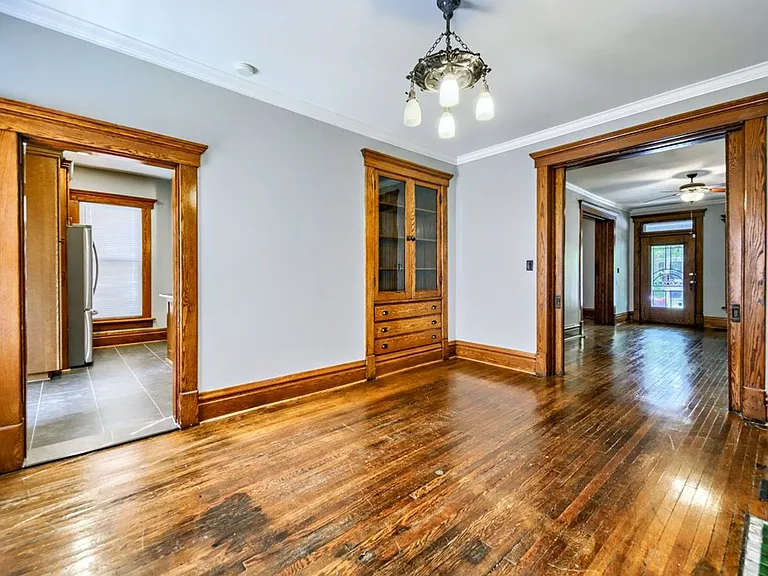 1023 Neil Ave — Photo 8