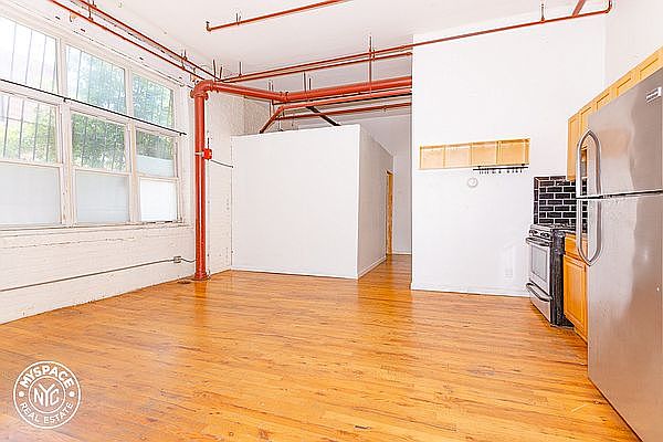 1st image of 385 Troutman St #313