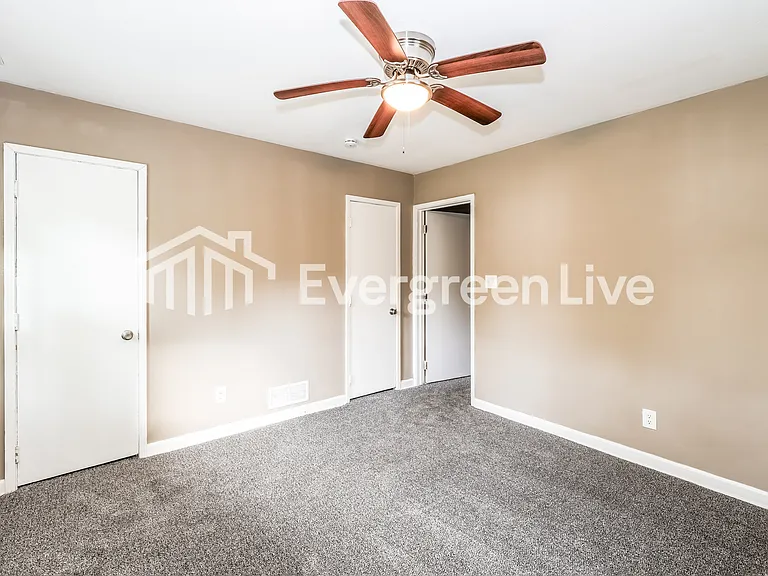 6504 Coffey St — Photo 9