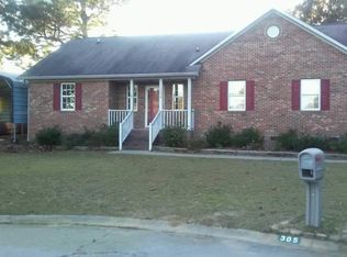 305 Yardley Farms Ct, West Columbia, SC 29170