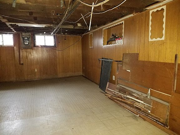 semi-finished basement w/1/2 bath
