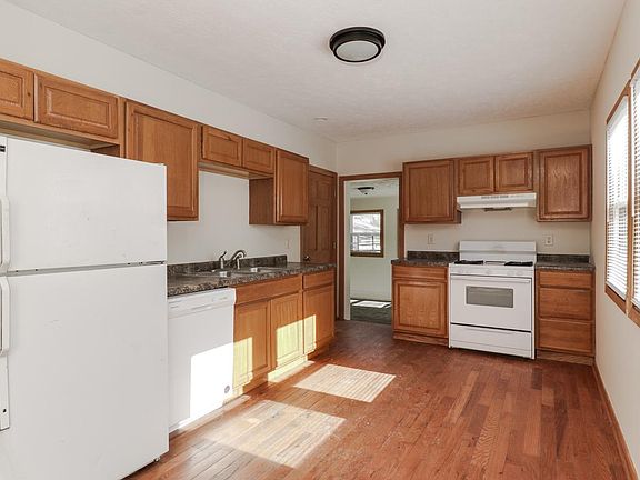 4th image of 1107 Eastholme Ave