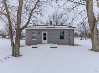 305 Mine Rd, Sawyerville, IL 62085