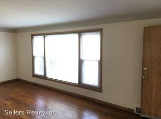 2444 Warrensville Center Rd, University Heights, OH 44118