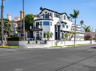 302 18th St, Huntington Beach, CA 92648