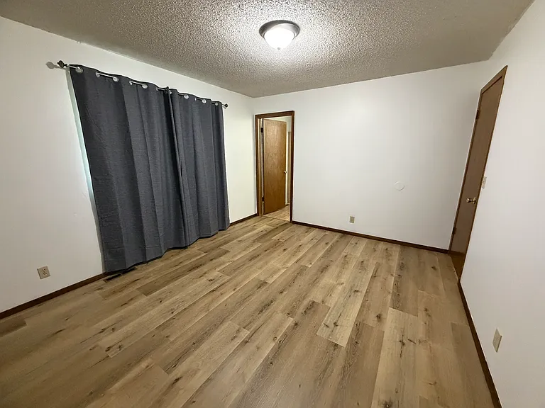 536 N Rutgers St — Photo 12