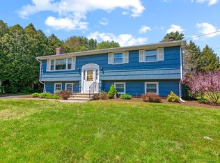 18 Christopher Cir, Middletown, CT 06457