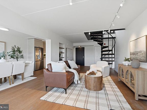 5th image of 200 Lombard St #10-806
