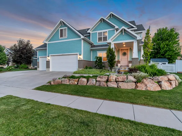 1869 W Hollybrook Way, Farmington, UT 84025