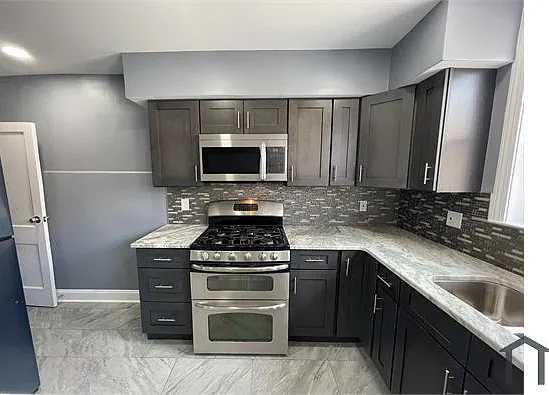 2545 S Bellford St — Photo 11