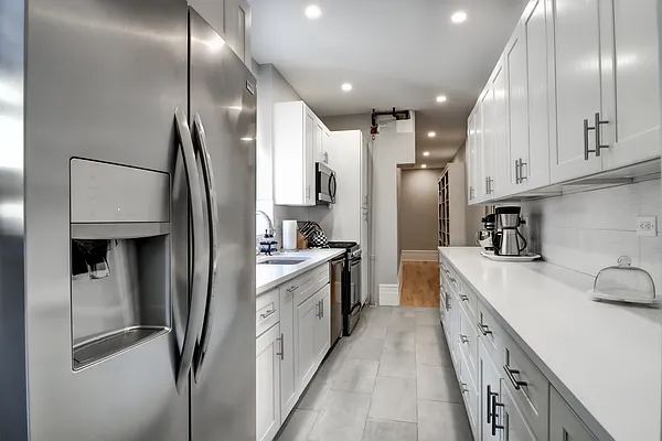 Rented by Douglas Elliman | media 18