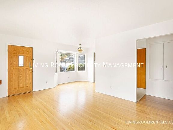 4th image of 1535 NE 19th Ave