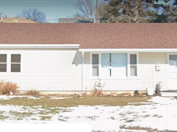 422 Mason Ave, Bismarck, ND 58501