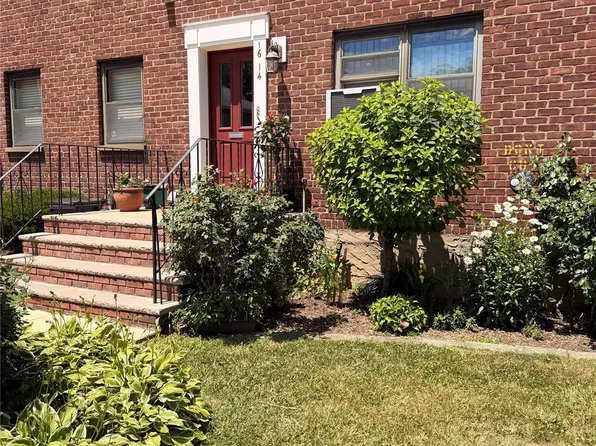 16-14 160 ST Street #689, Whitestone, NY 11357