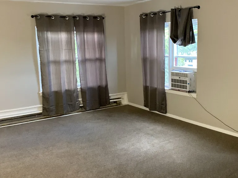 523 2nd Ave NW #3 — Photo 8
