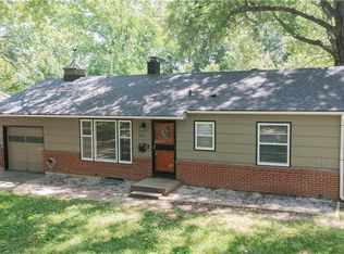 8929 E 74th St, Raytown, MO 64133