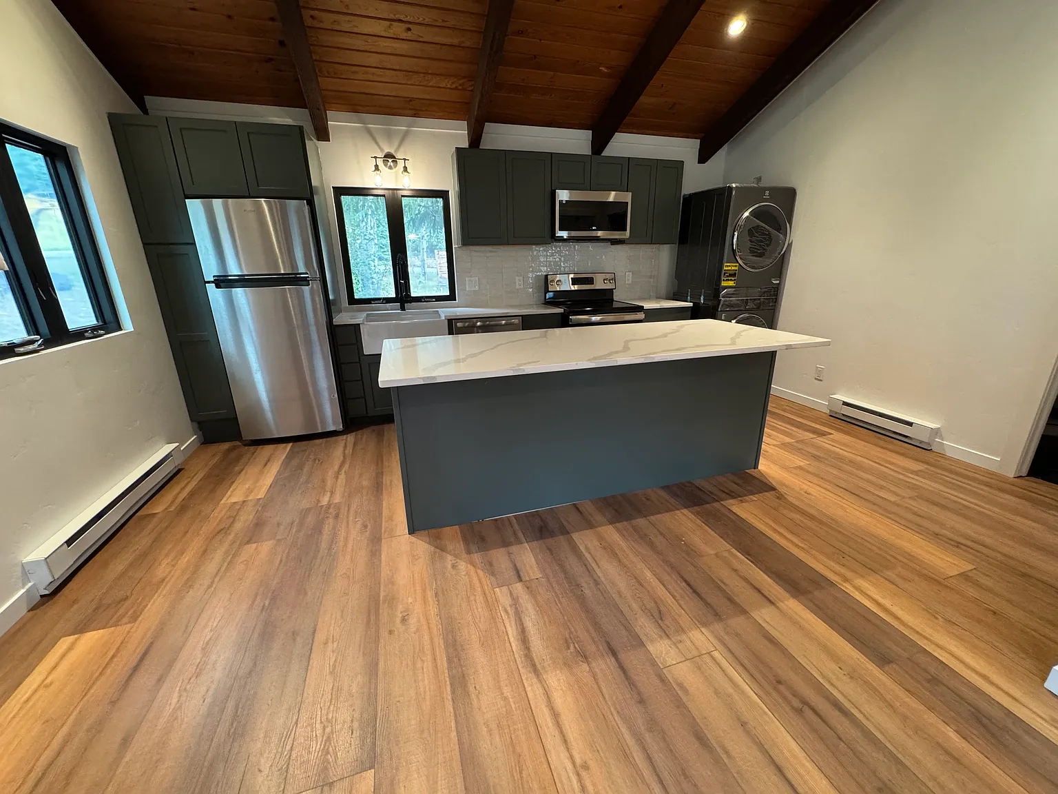 1 bed, 600 sqft, $2,250 — Photo 2